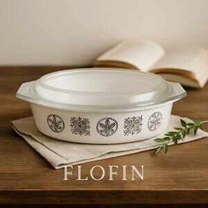 Vintage Pyrex 1958 2 1/2'' Qt 045 hex sign oval casserole with lid